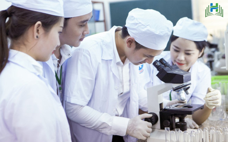 Nhóm ngành Khoa học ứng dụng dễ kiếm việc - HungHau Education